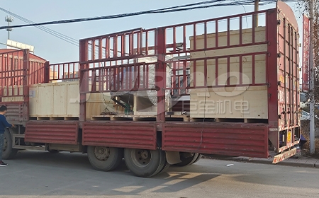 江西宋先生訂購(gòu)的真空上料機(jī)木箱打包完畢，準(zhǔn)備發(fā)貨